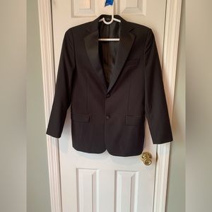 Boys Tuxedo jacket and pants, sz 18R